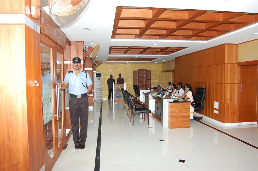 Kpm Regency Hotel Palakkad Eksteriør billede