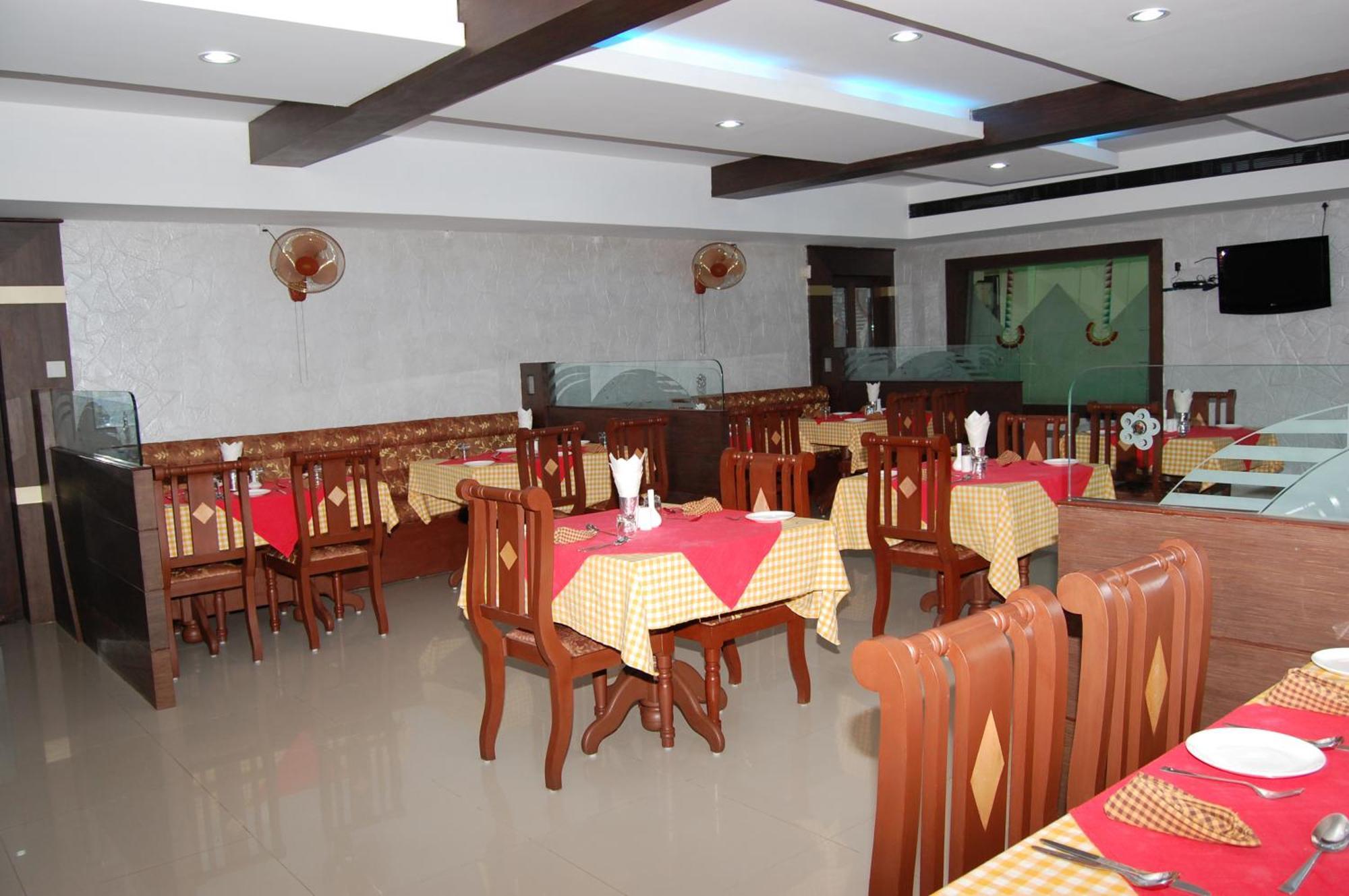 Kpm Regency Hotel Palakkad Værelse billede